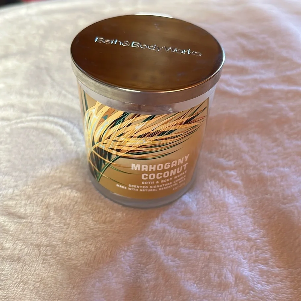 Bath & Body Works Mahogany Coconut Hand Poured Wax Melts
